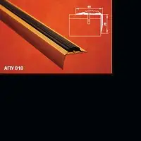 Порог АПУ 010 алюминиевый 900*40*20 мм угловой с резинками (08 черный)